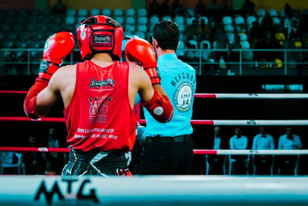 Muay Thai Gloves vs Boxing Gloves: Key Differences