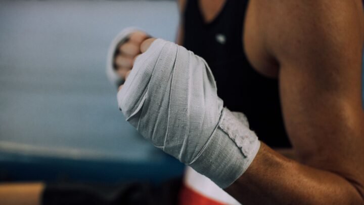 How to Wrap Your Hands for Kickboxing (Step-by-Step)